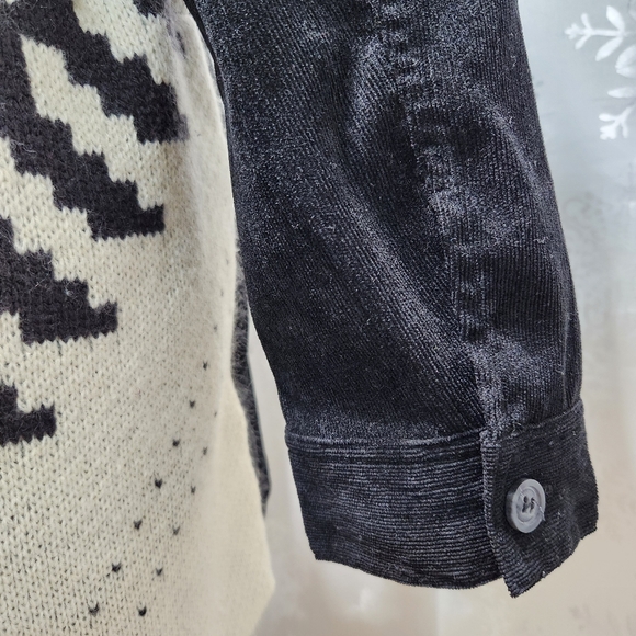 DAVI & DANI Women's Corduroy and Knit Sweater Jacket Aztec Print Shacket (L) - Picture 8 of 13